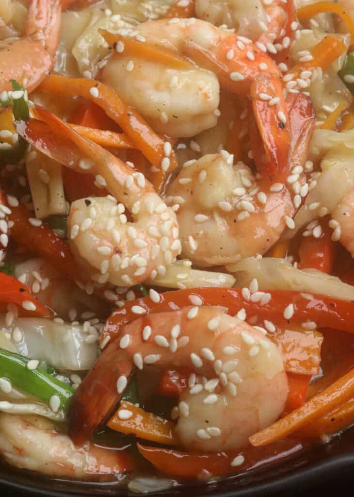 easy shrimp stir fry with cabbage, bell peppers, carrots. 